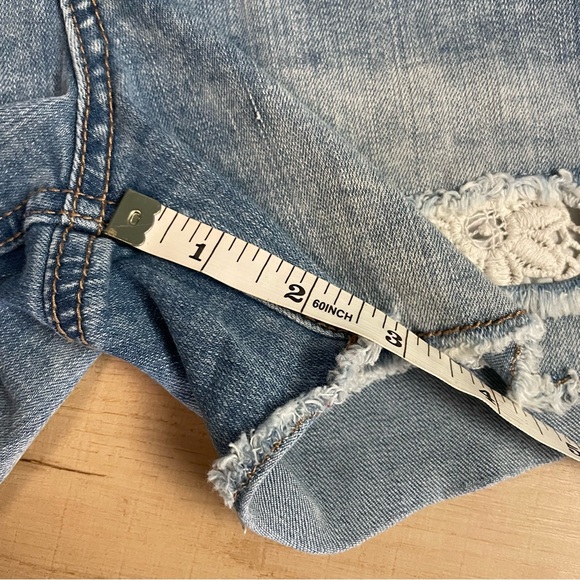 Cat & Jack Girls 12 Super Stretch Blue Denim Distressed Cutoff Shorts - Picture 7 of 8